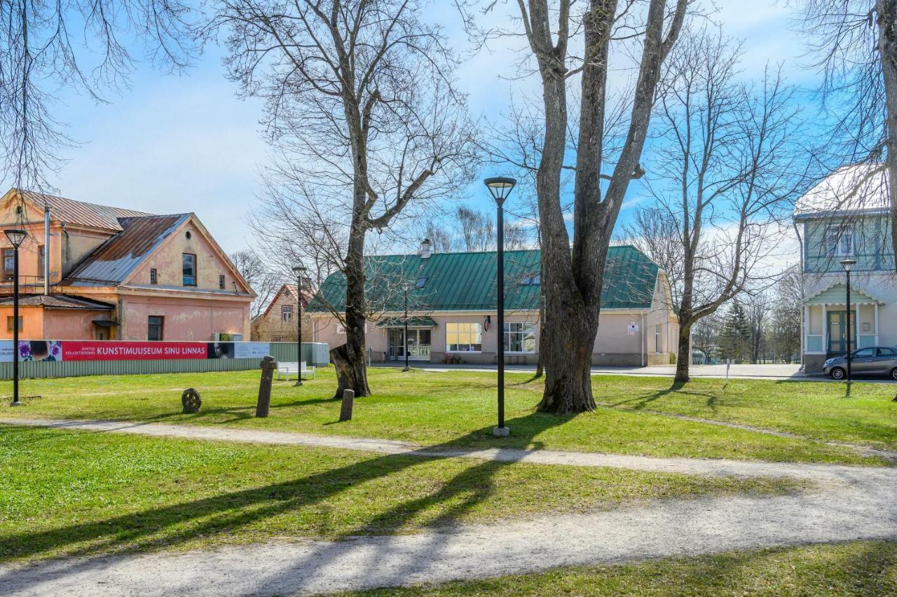 Old Town Hostel Haapsalu Exterior foto